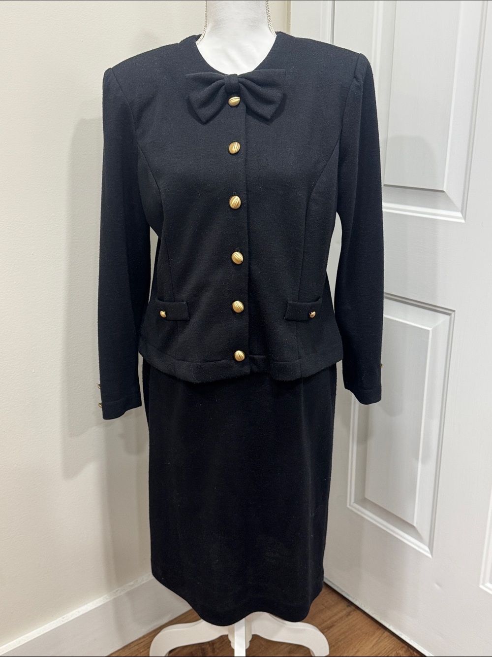 Vintage Jessica Howard Black Tailored Skirt Suit w/Gold Buttons w/ shoulder pads